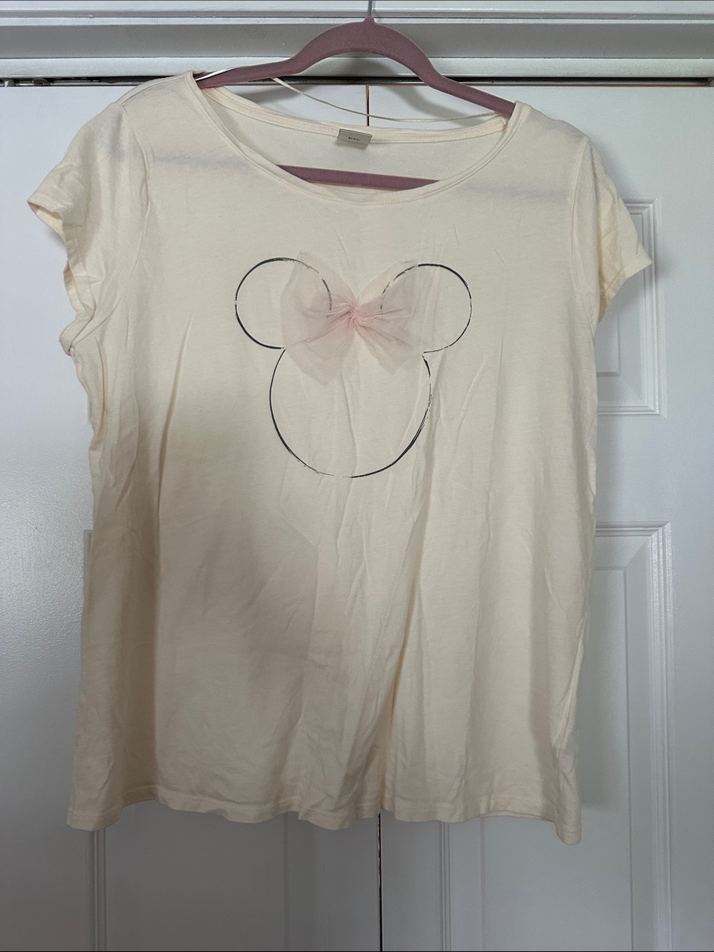 LC Lauren Conrad Cream Short Sleeve Tee with Pink Bow Minnie Mouse